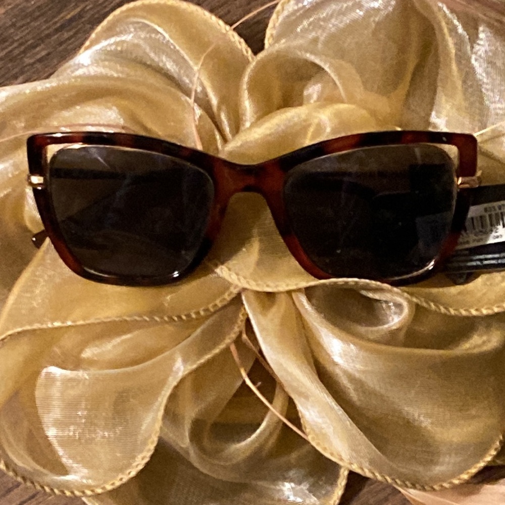 Foster Grant & Co. Ladies Sunglasses - Picture 1 of 8
